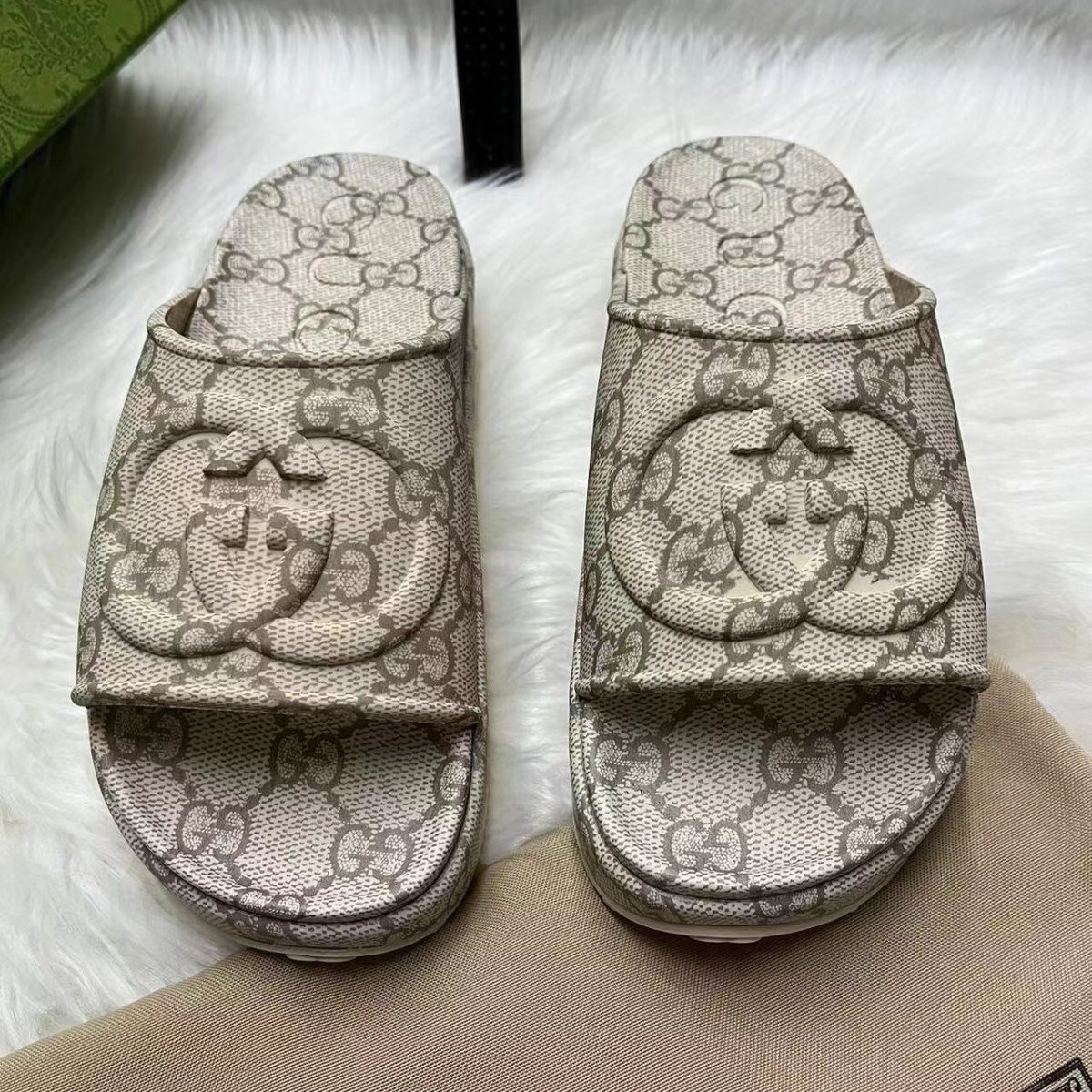 GUCCI 5AAAAA  42$     9492-T gallery