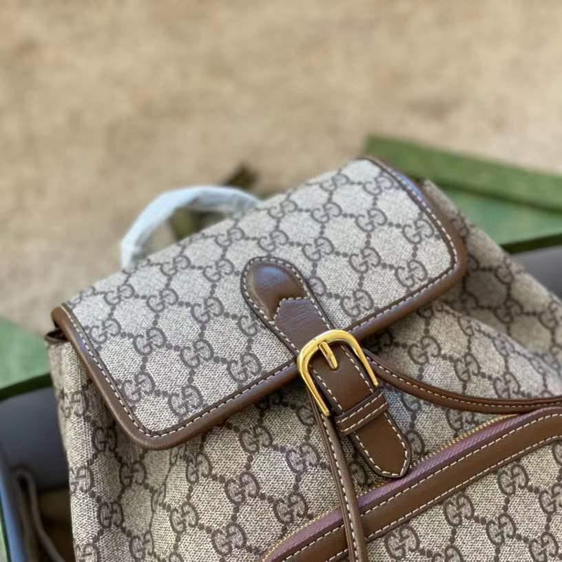 GUCCI 60.66$  code 472-5938-R gallery