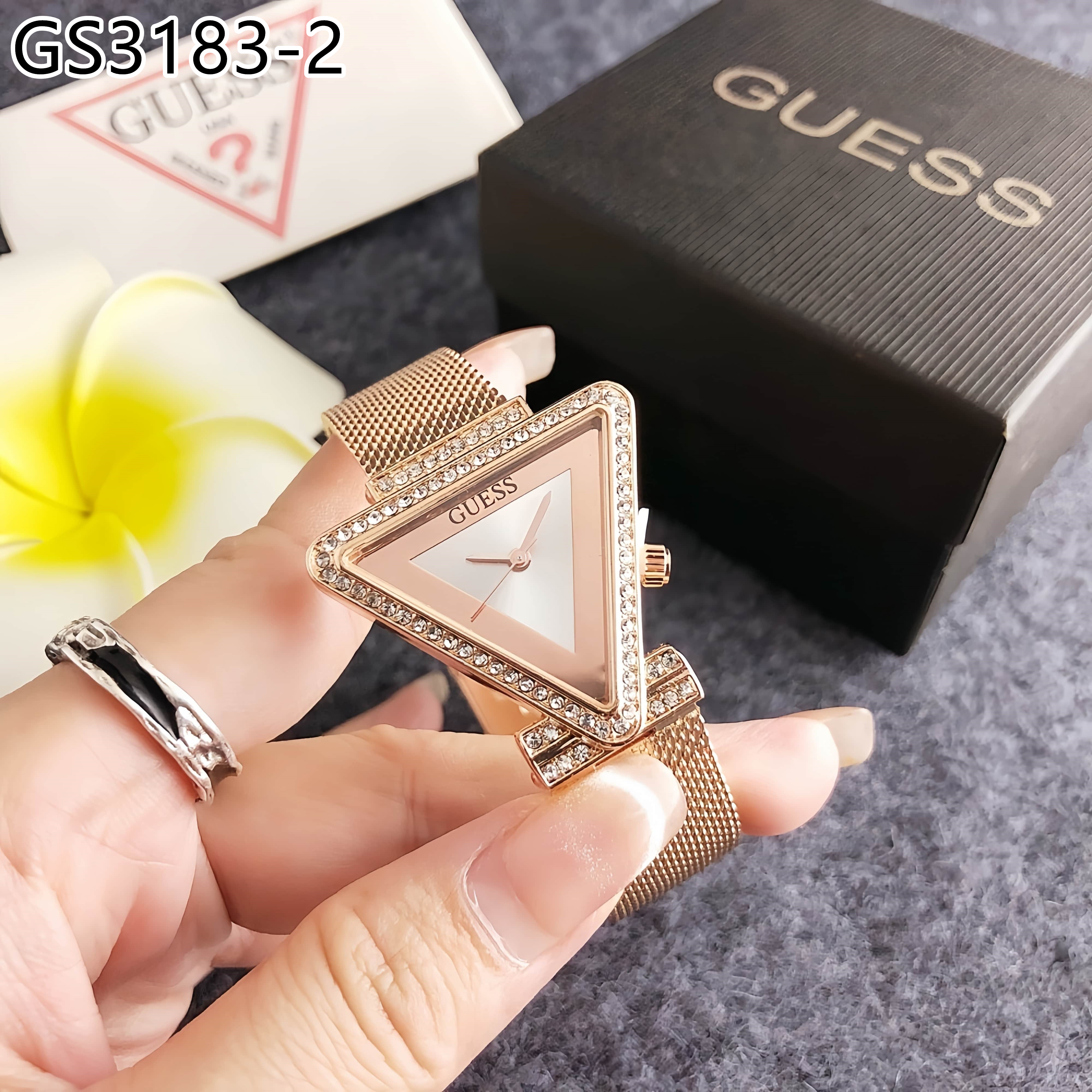 GUESS $14 gallery