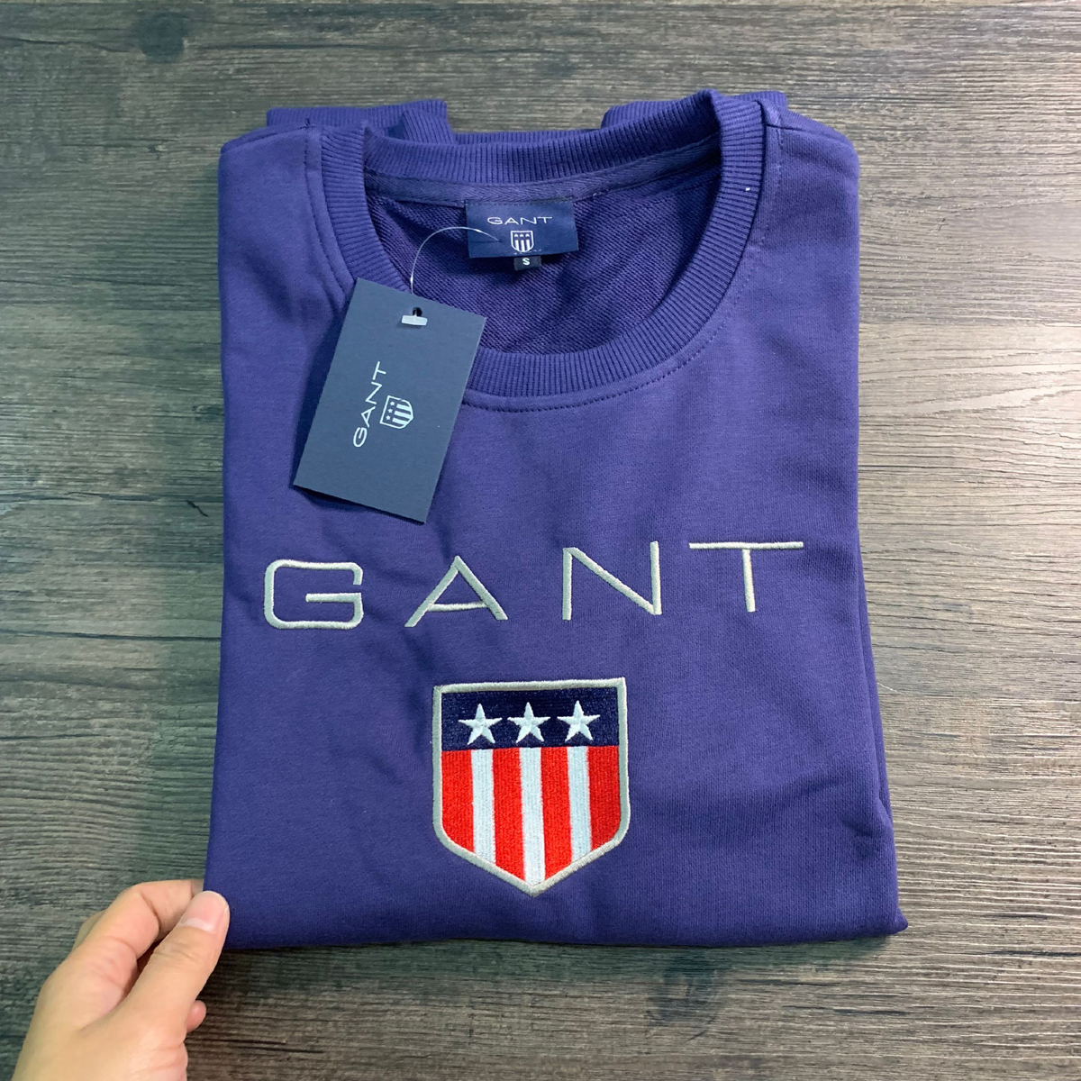 H114 GANT Women sweatshirt gallery