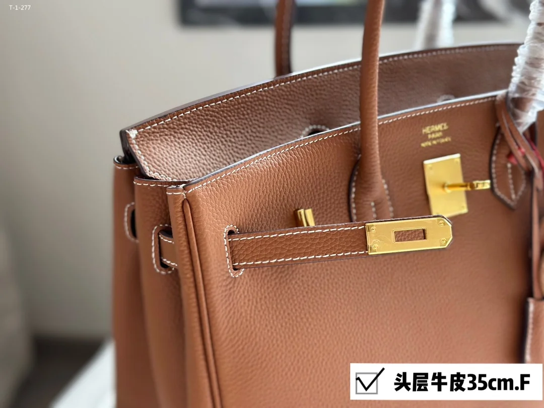 HERMES $139 gallery