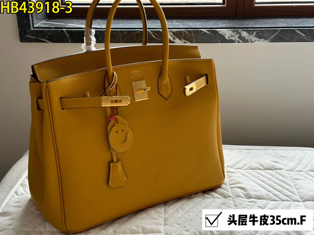 HERMES $139 gallery