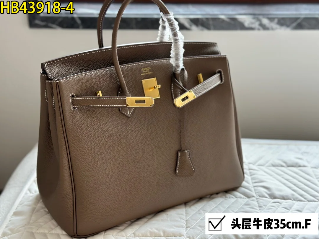 HERMES $139 gallery