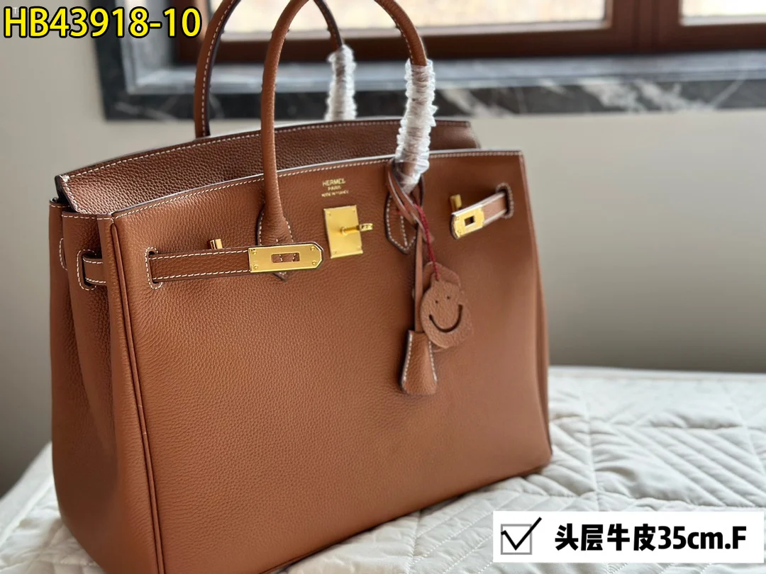 HERMES $139 gallery