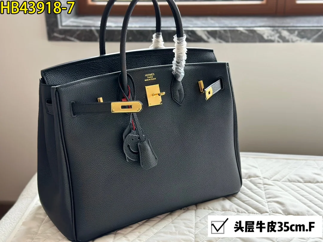 HERMES $139 gallery