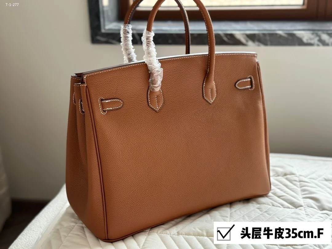 HERMES $139 gallery