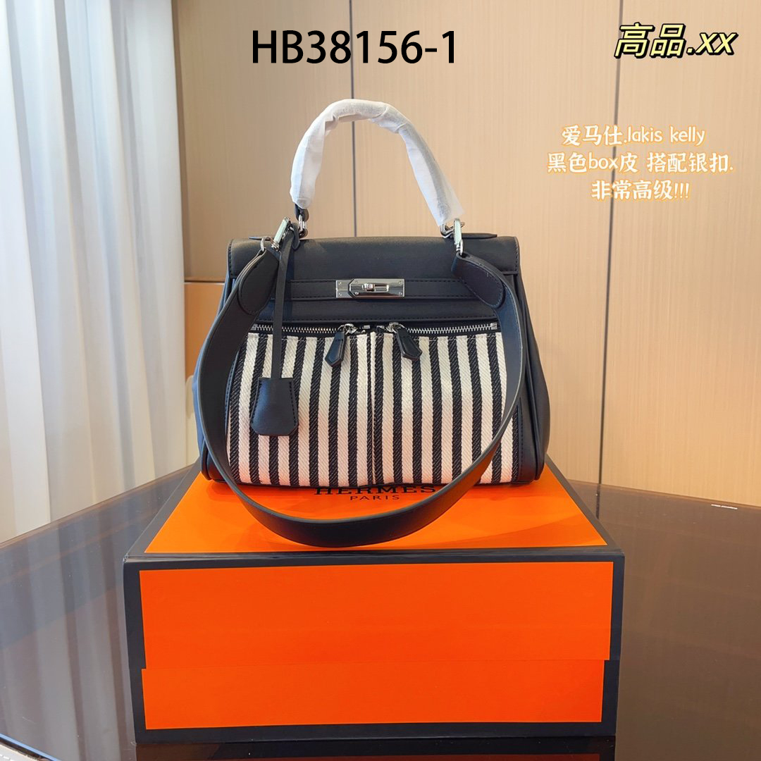 HERMES $92 gallery