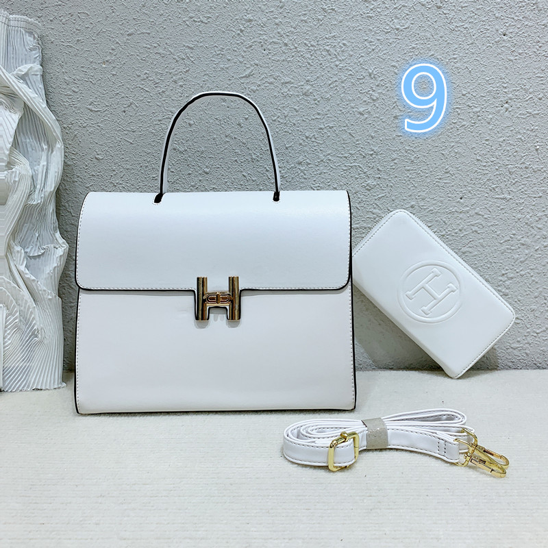 Hermes Code 404-6664-R   46.99$ gallery