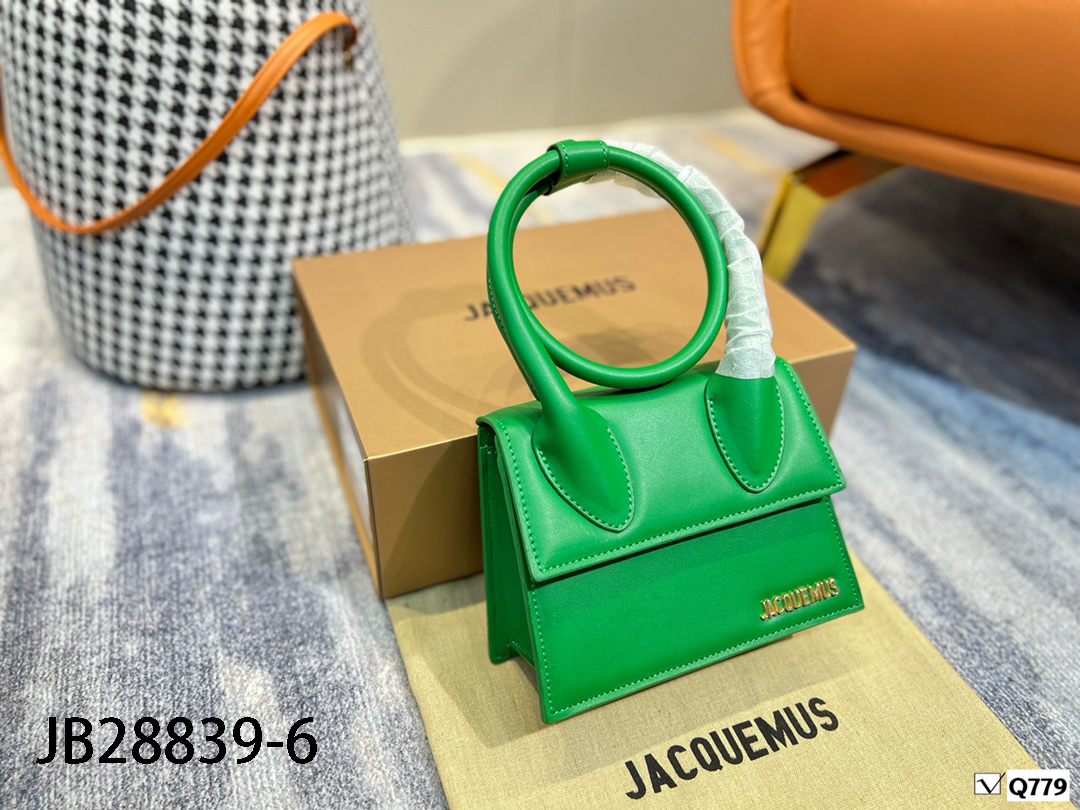 JACQUEMUS $66 gallery