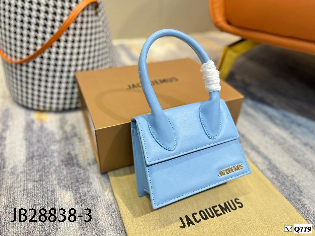 JACQUEMUS $66 gallery