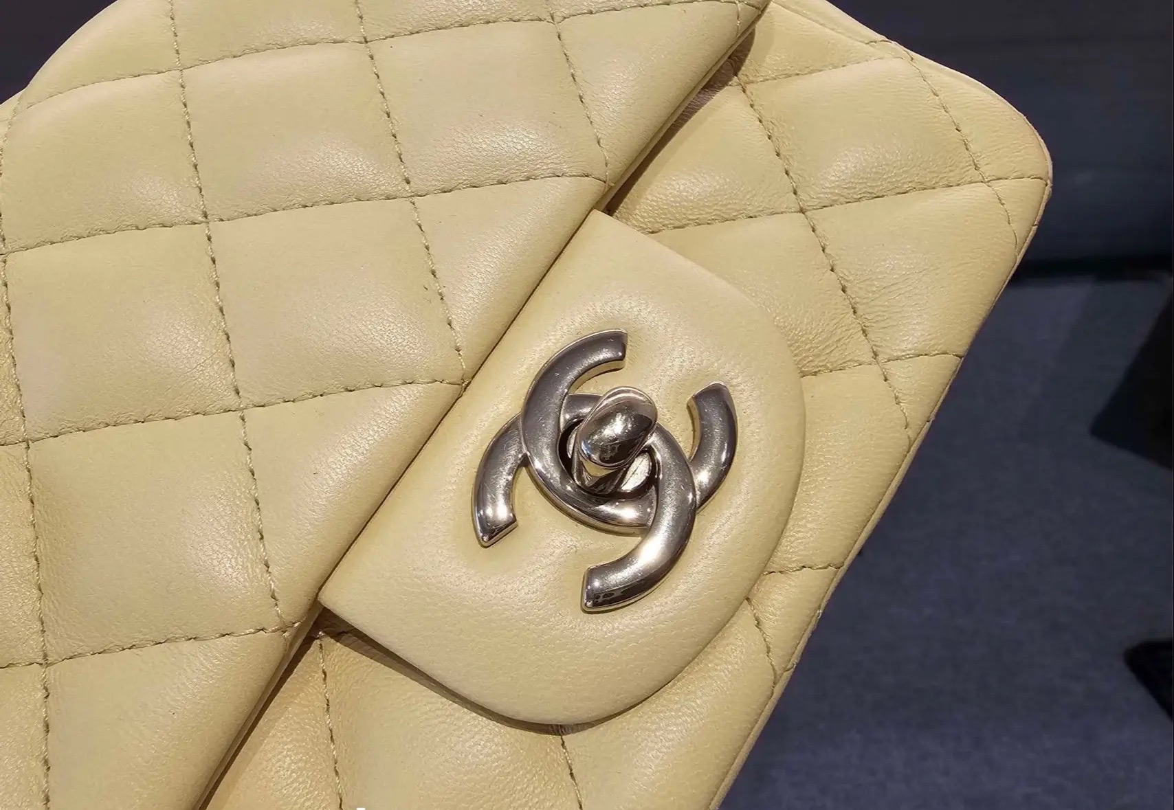 Jam289  Chanel 55$ 420 GBB gallery