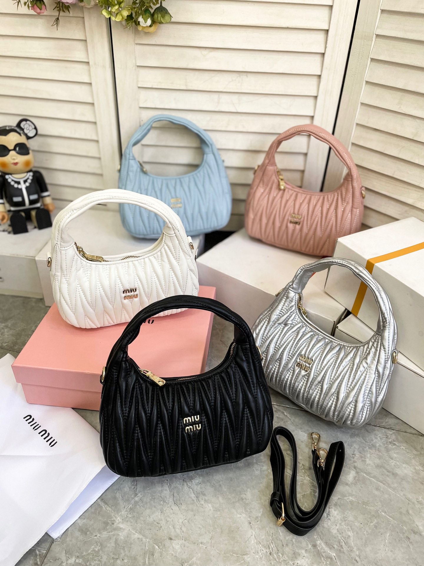 Jam3676 MIUMIU 49.99$  370 GBB gallery