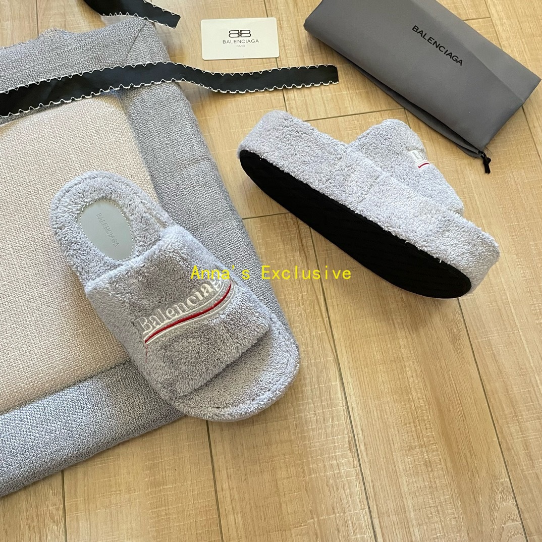 Jam5056  Balenciaga  49.99$ TLDD gallery