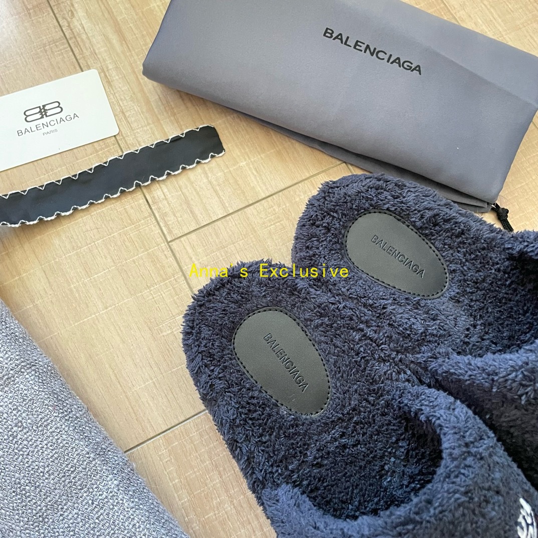 Jam5056  Balenciaga  49.99$ TLDD gallery