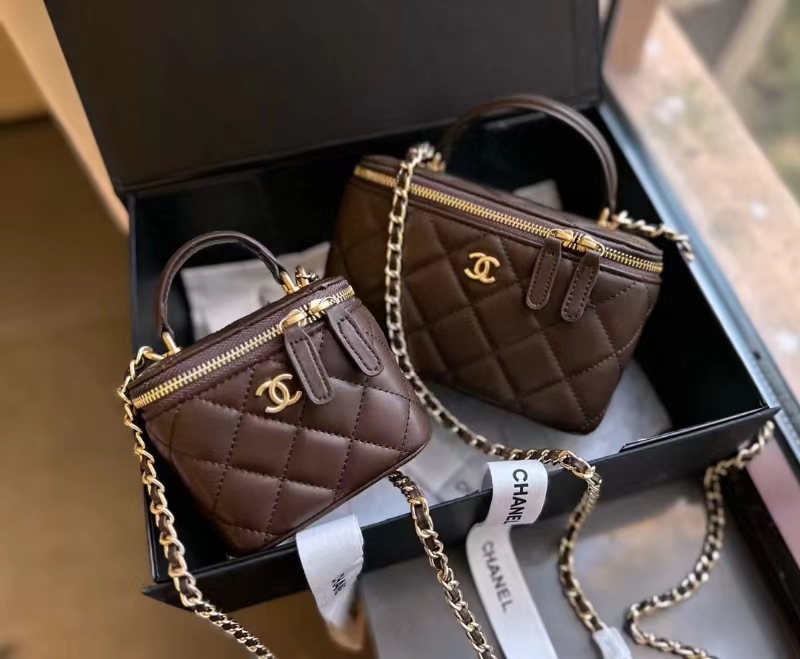 Jam566    Chanel 58$ 410 GBB gallery