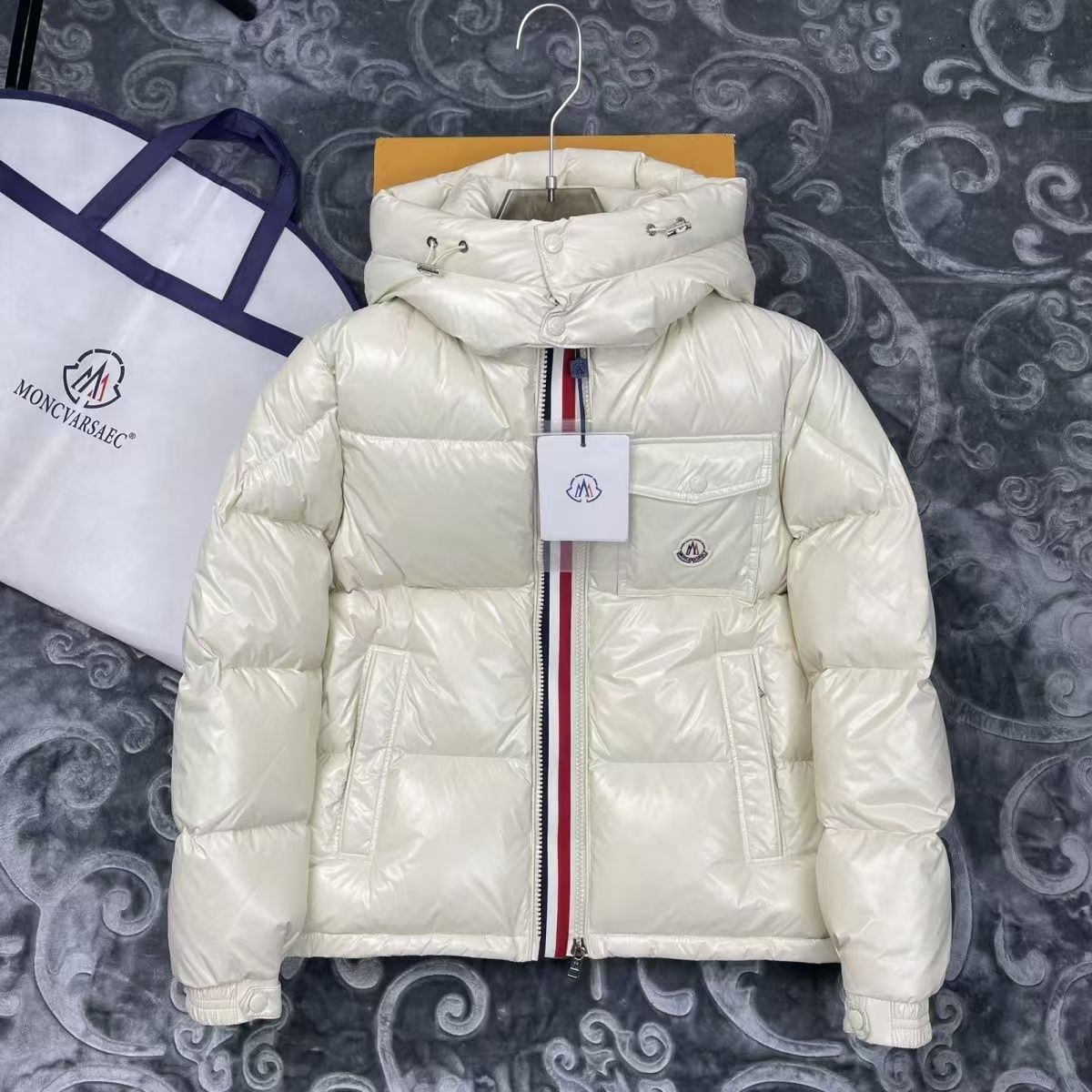 Jam777 Moncler  68$  SLN1H gallery