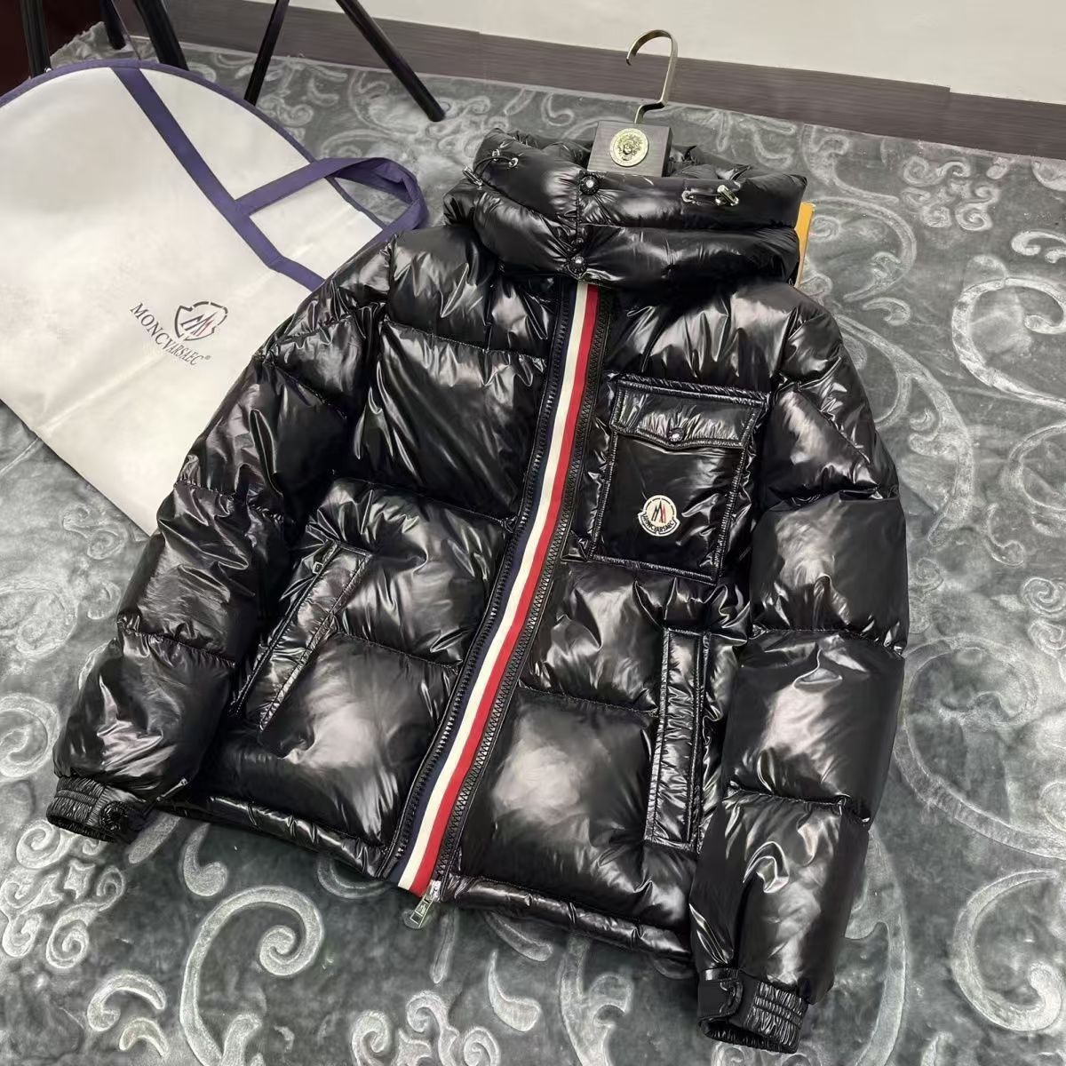 Jam777 Moncler  68$  SLN1H gallery