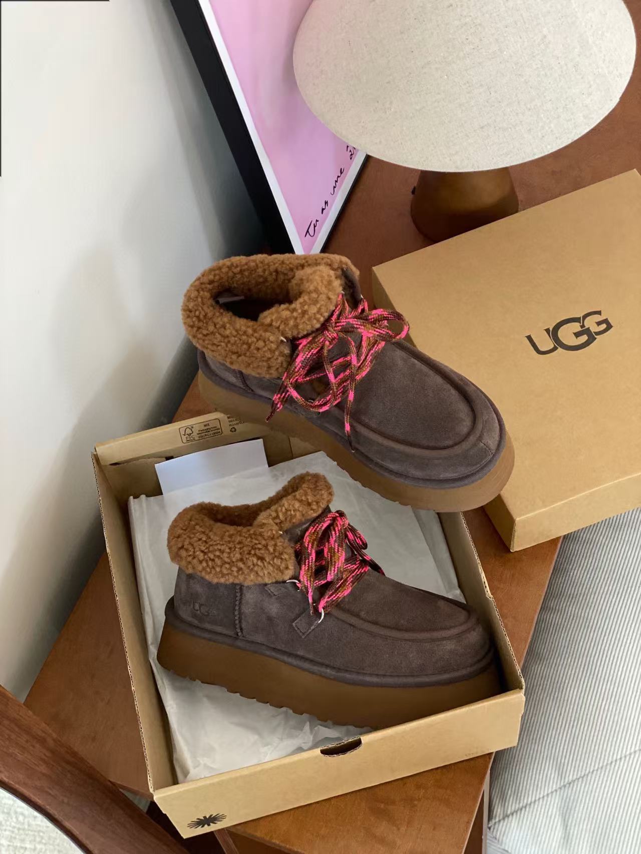 Jam977  UGG  58$ 420   UG2 gallery