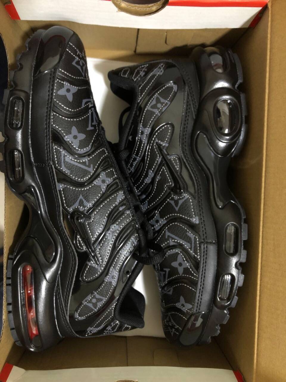 KNZ air max TN 59.99usd gallery