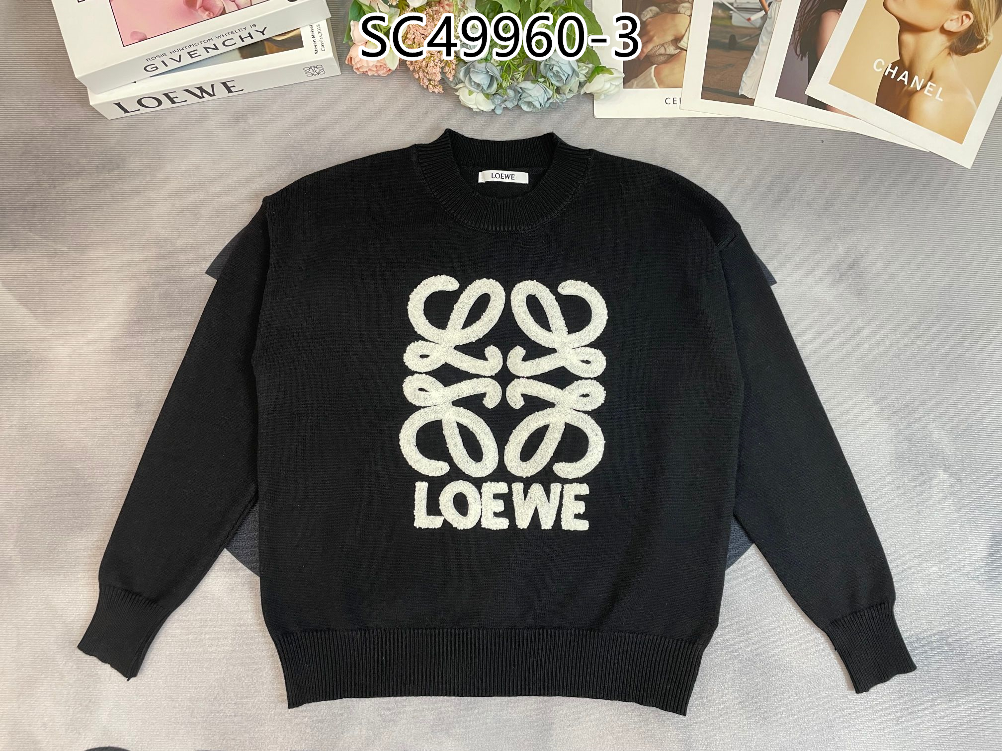 LOEWE $35 gallery