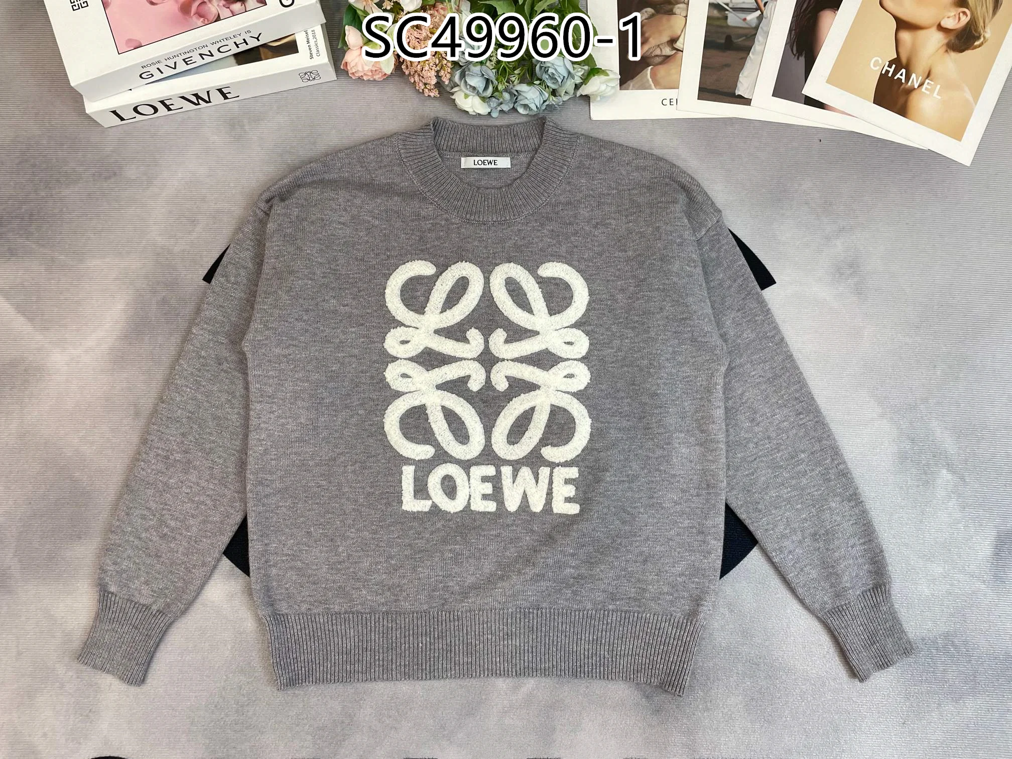 LOEWE $35 gallery