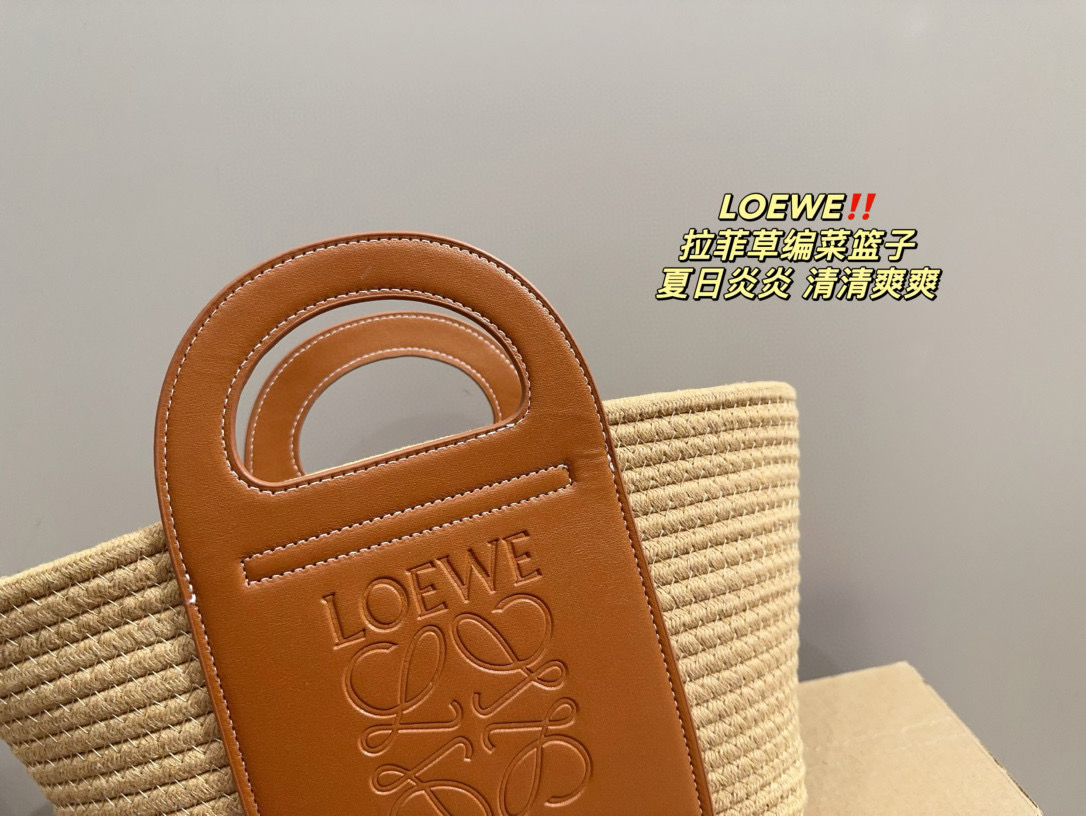 LOEWE  43.63$   code 306-7102-R gallery