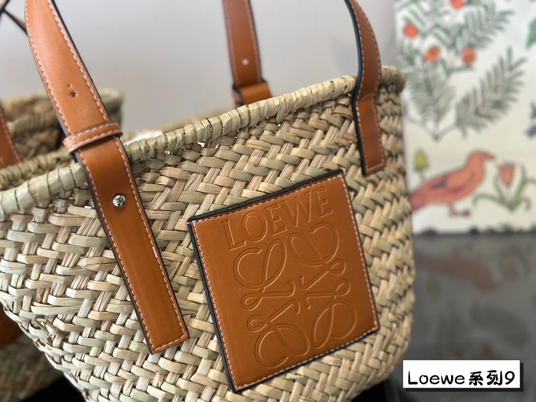 LOEWE $59 gallery