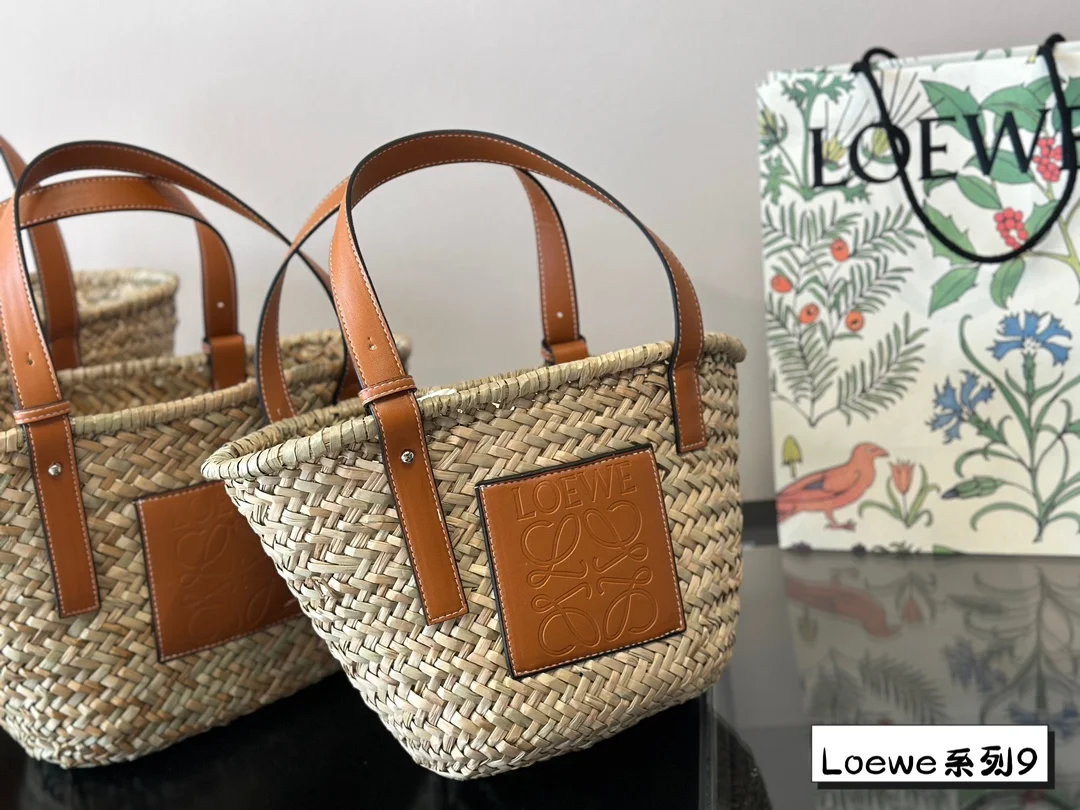 LOEWE $59 gallery