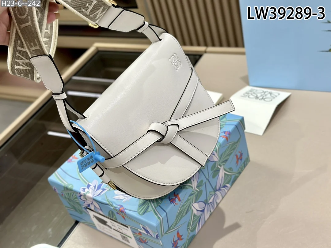 LOEWE $81 gallery