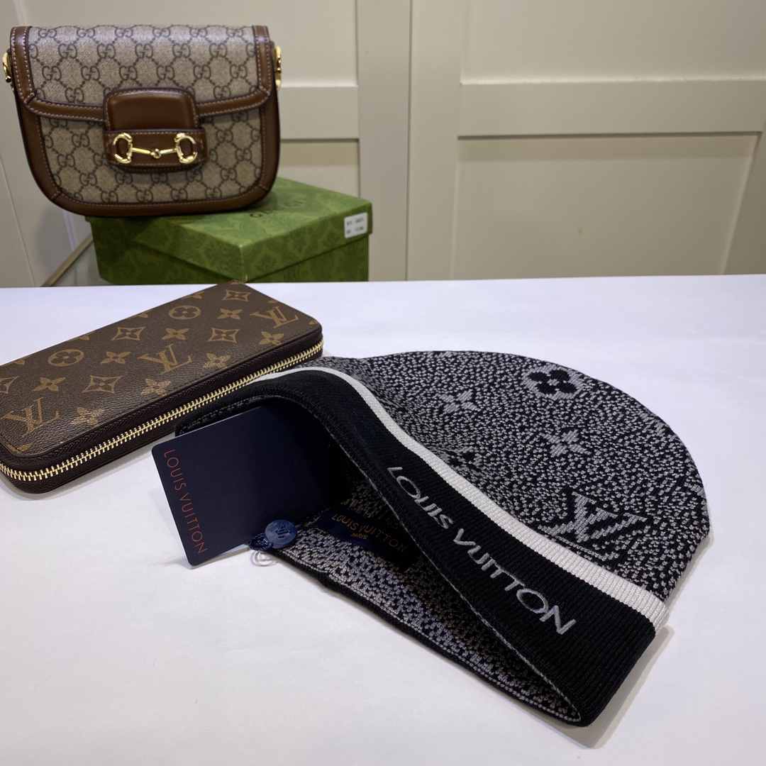 LV 17.99$ CODE 391-6190-R gallery