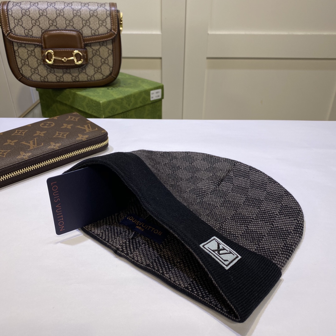 LV 17.99$ CODE 391-6191-R gallery