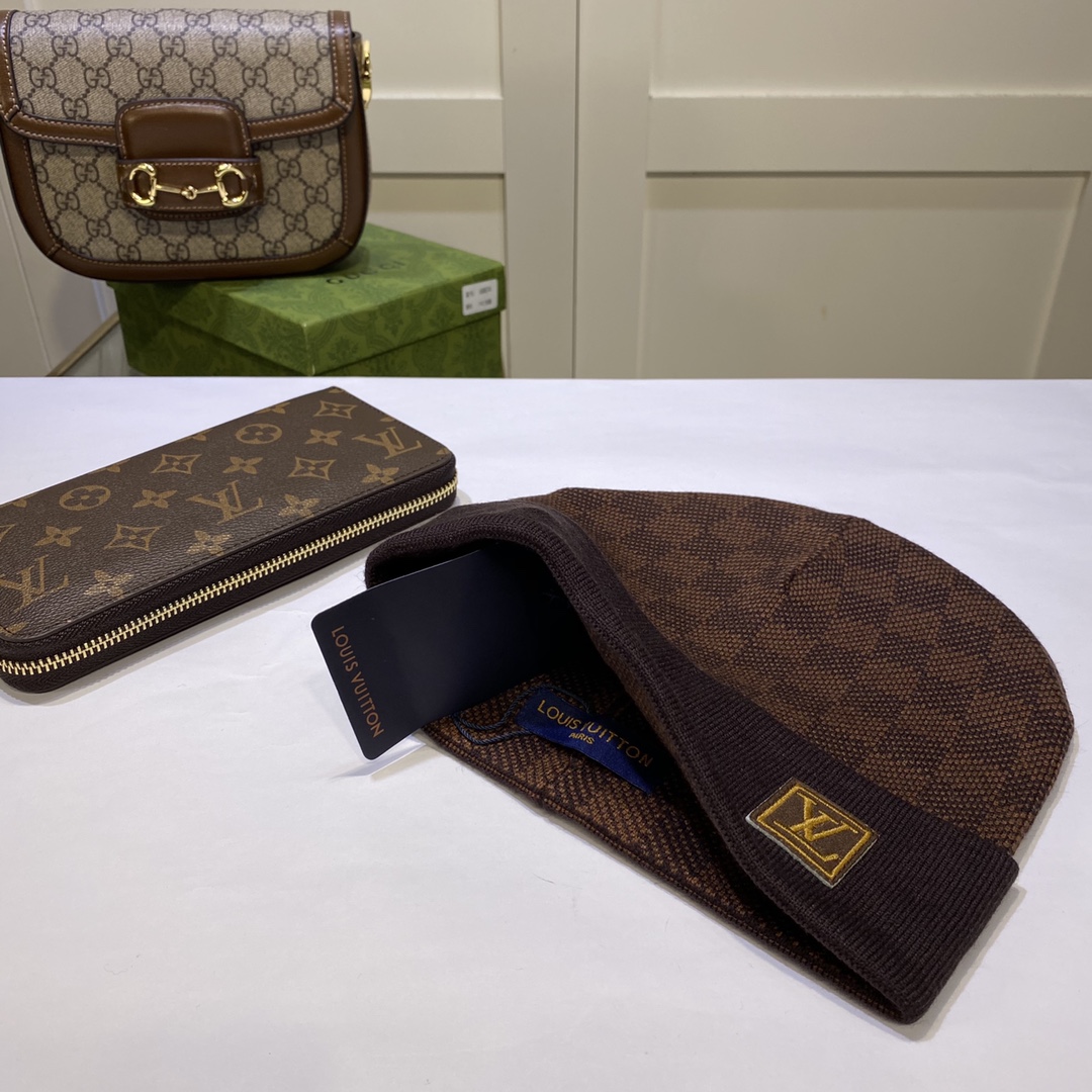 LV 17.99$ CODE 391-6191-R gallery