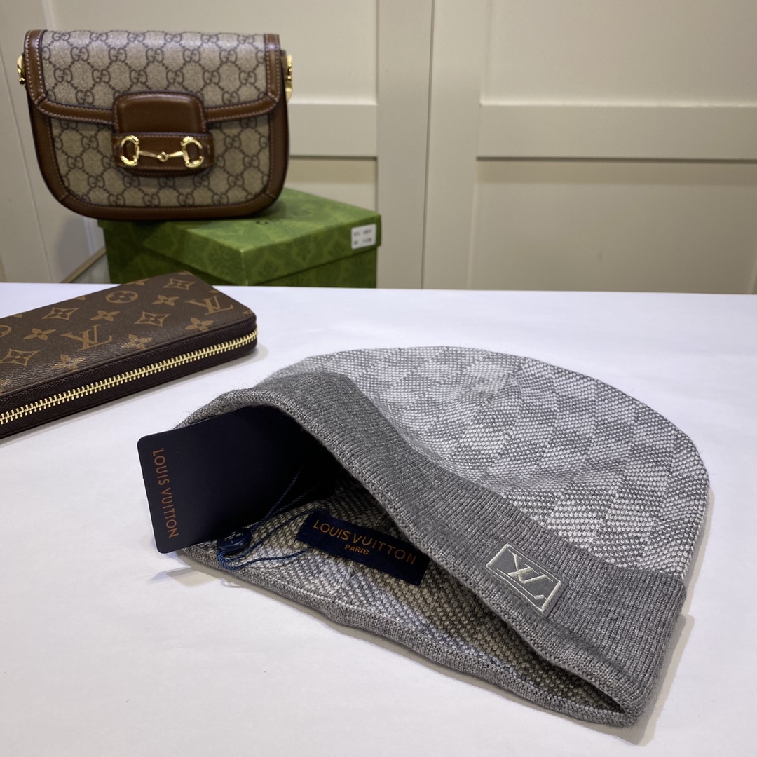 LV 17.99$ CODE 391-6191-R gallery