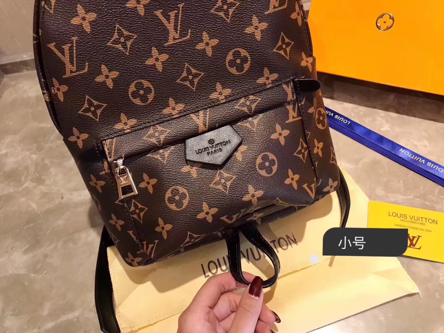 LV 21.89$ 编号288-4041-D gallery