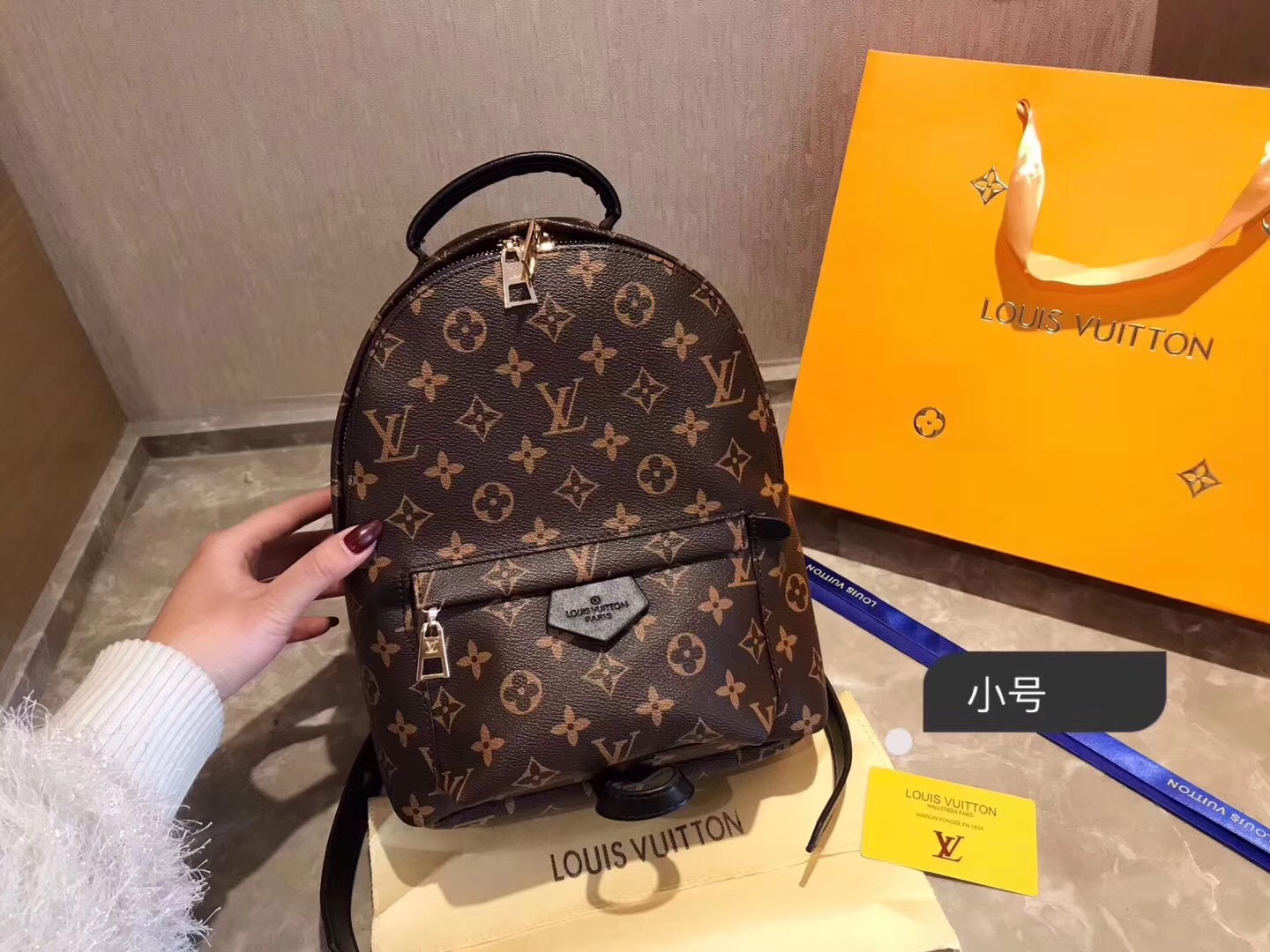 LV 21.89$ CODE 288-4041-D gallery