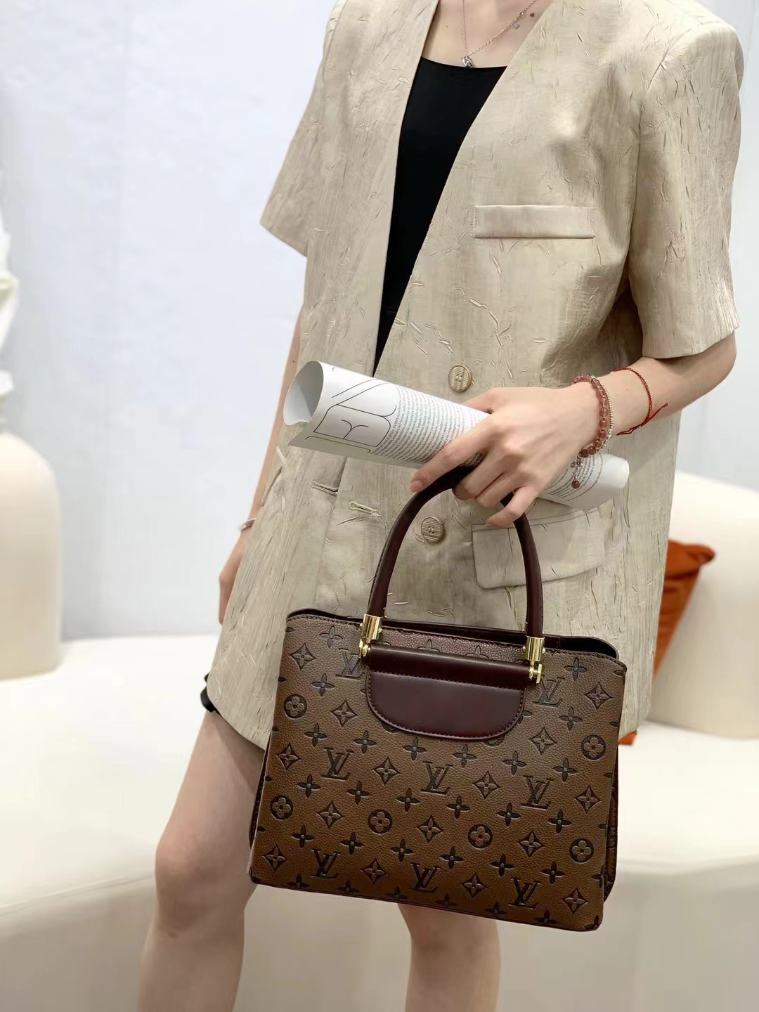 LV 41.99$     CODE 404-7003-R gallery