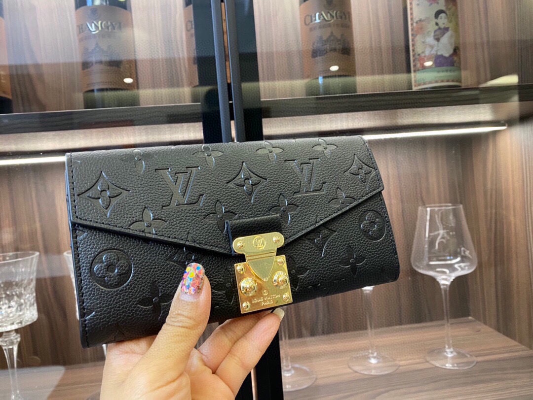 LV 43.98$  CODE 306-6164-R gallery