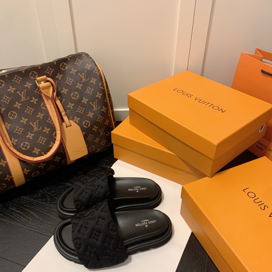 LV 44.99$ code 449-5807-R gallery