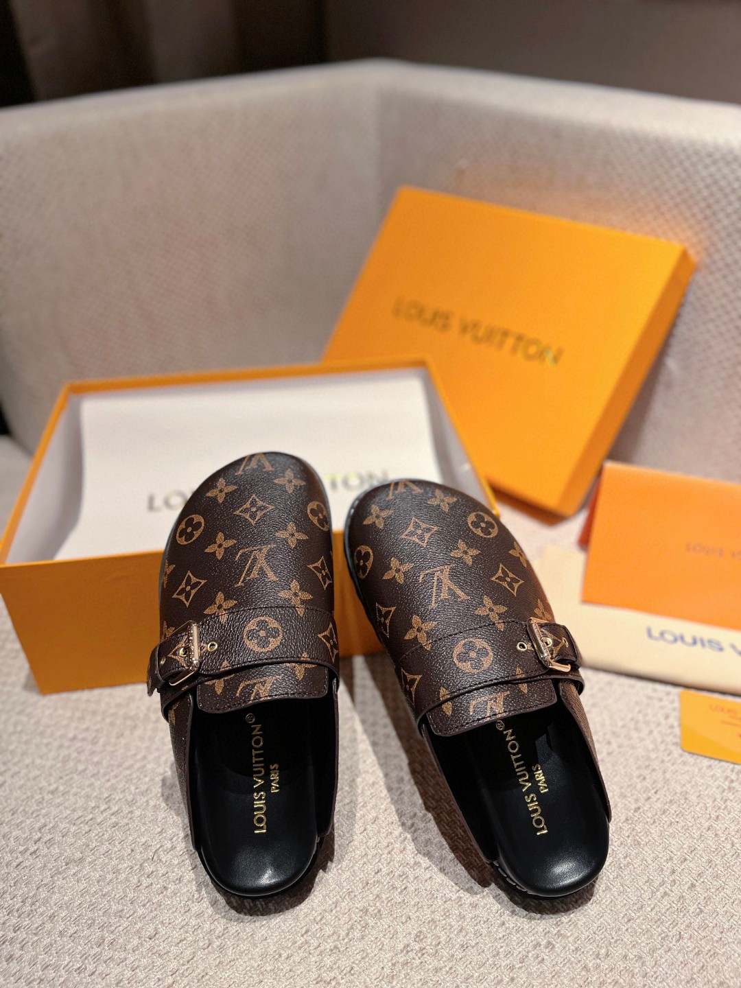 LV 69.99$  code 497-6311-R gallery