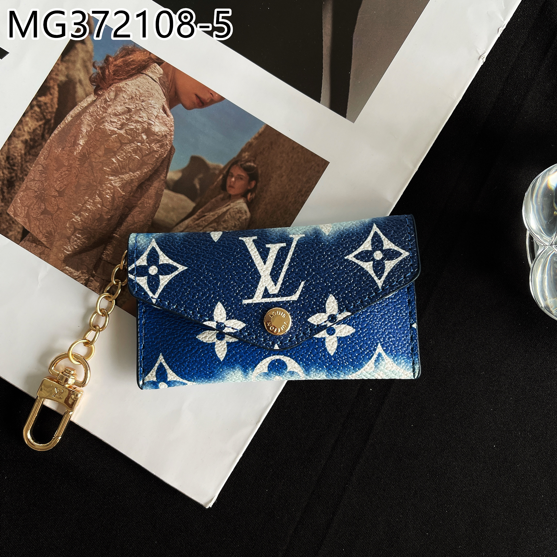 LV $10 gallery