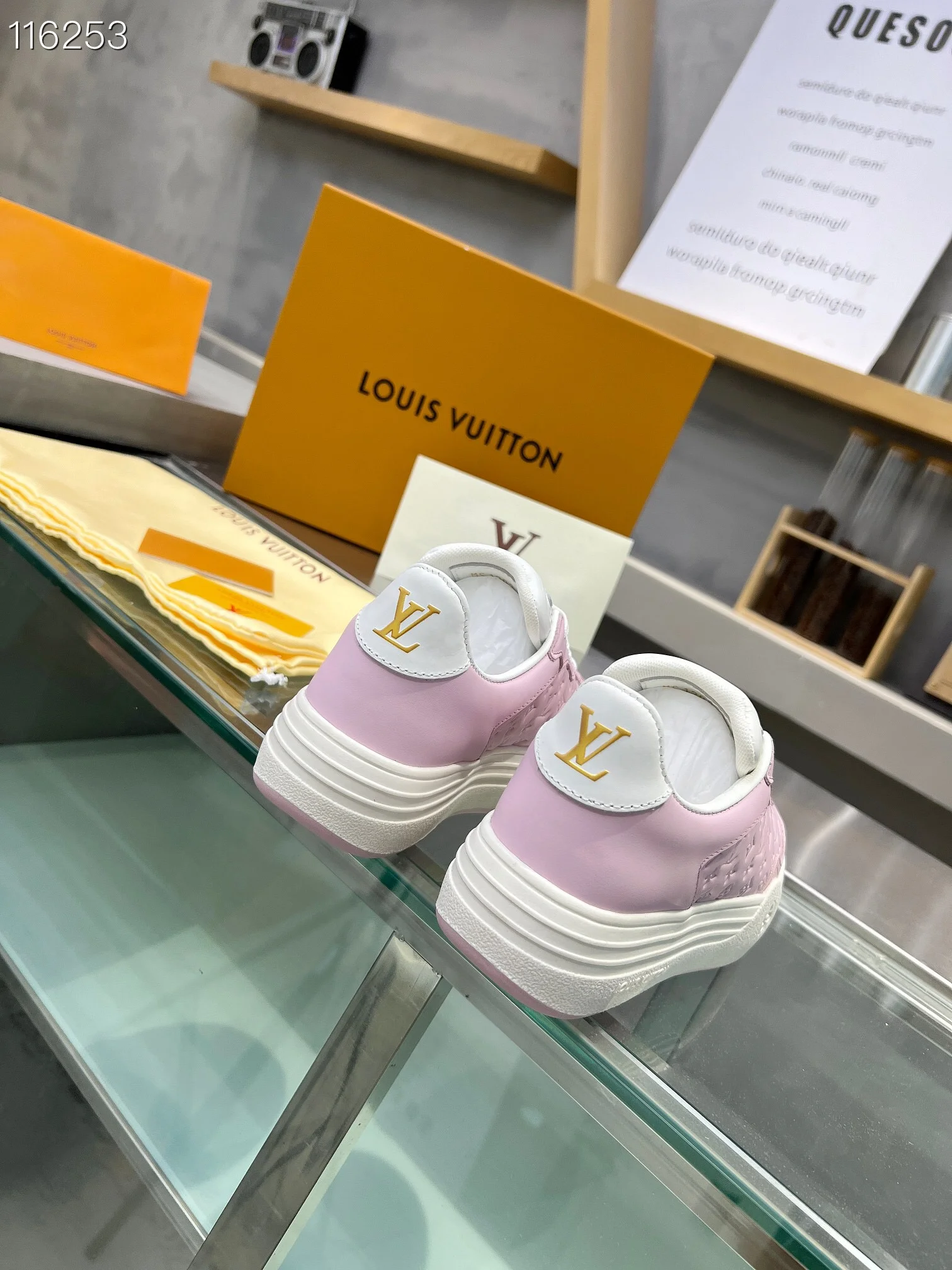 LV $101 gallery