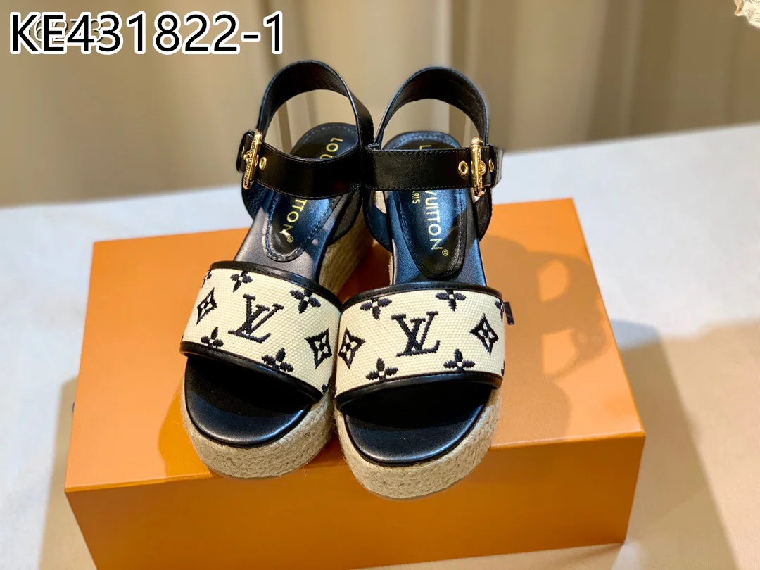 LV $103 gallery