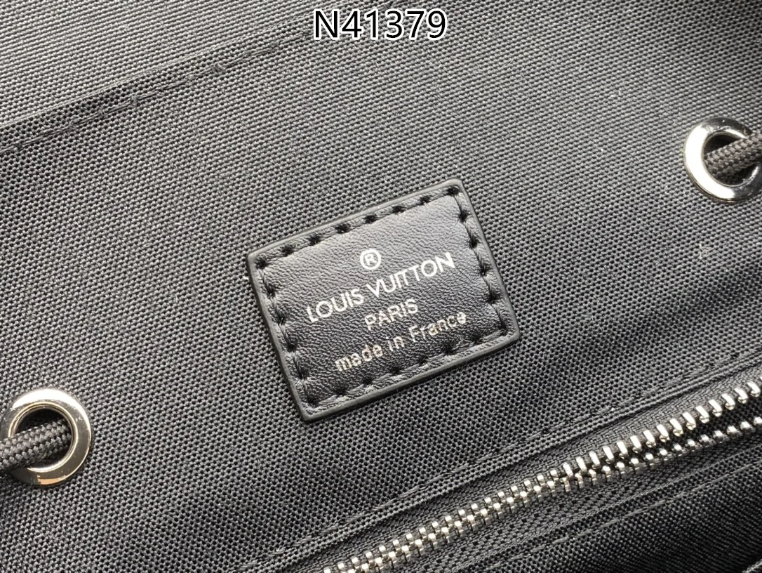 LV $105 gallery