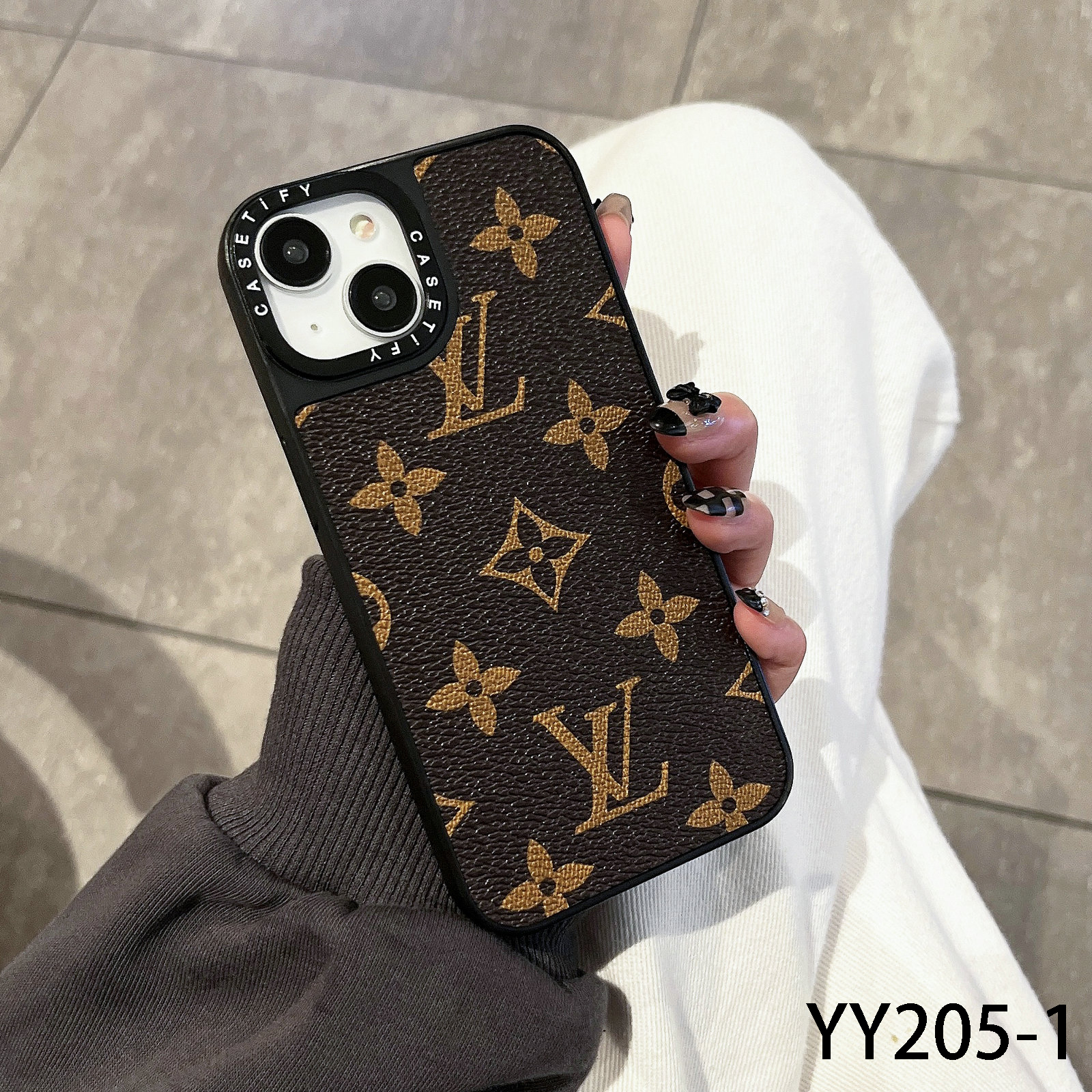 LV $14 gallery