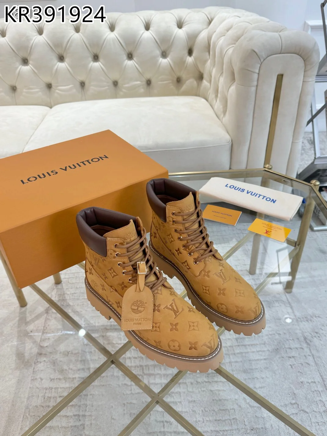 LV $155 gallery