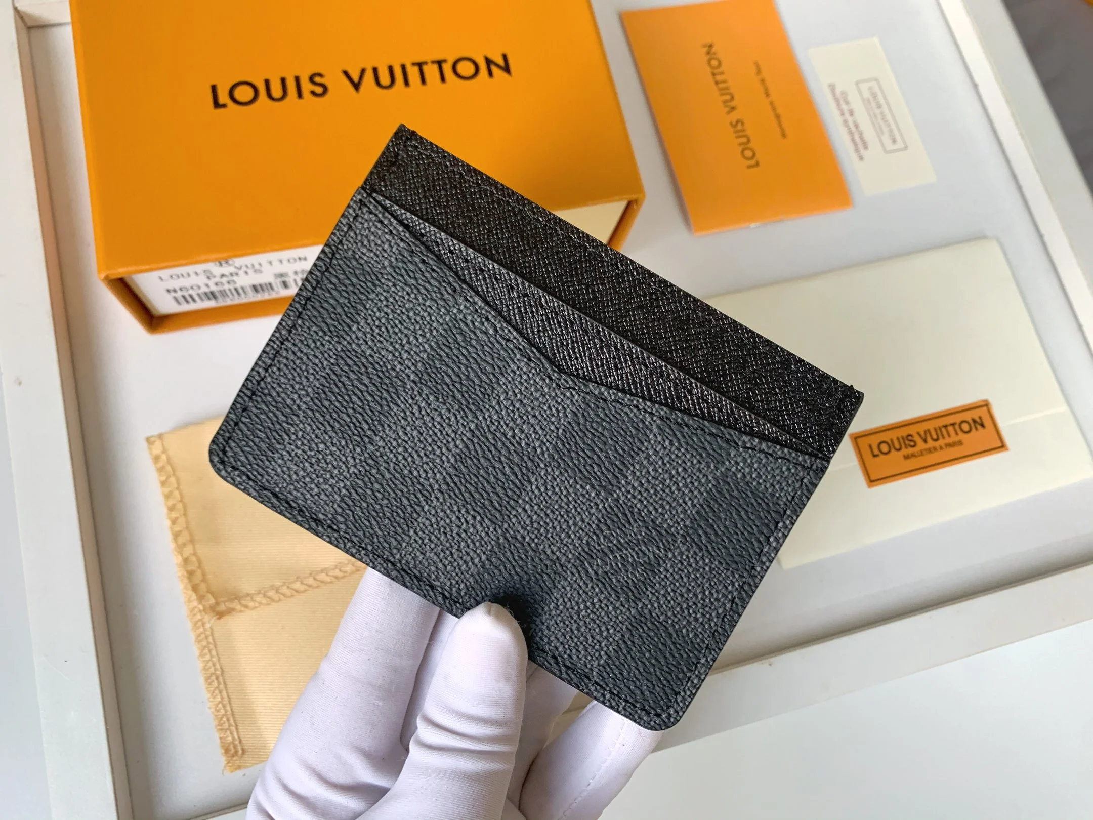 LV $16 gallery