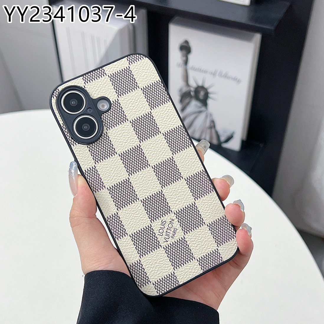 LV $16 gallery