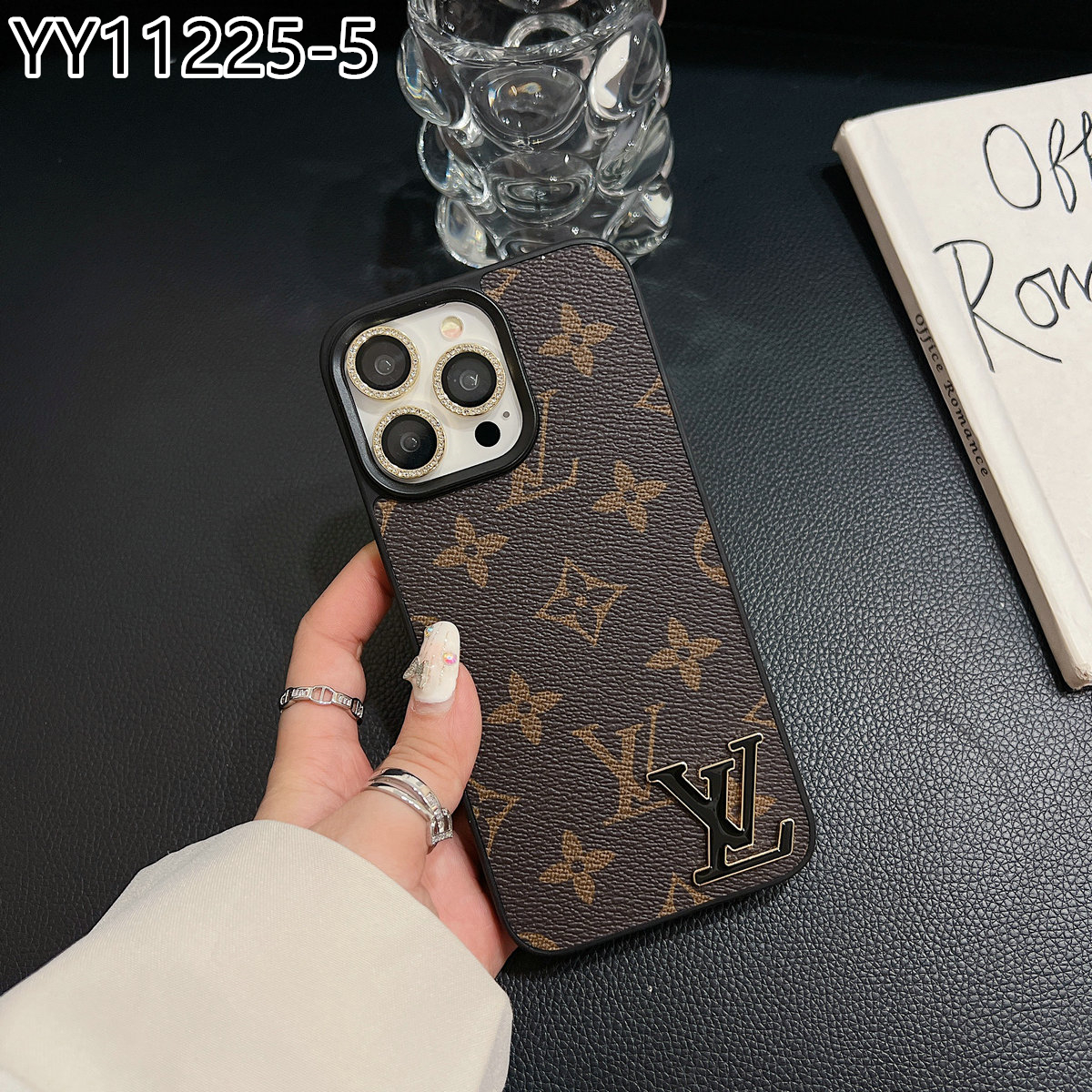 LV $16 gallery