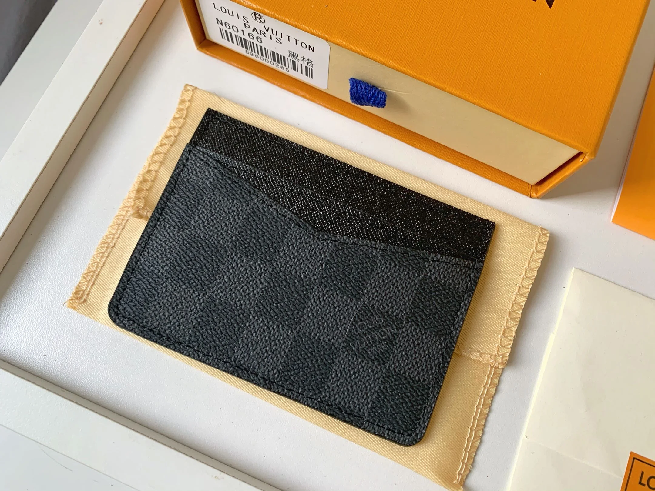 LV $16 gallery