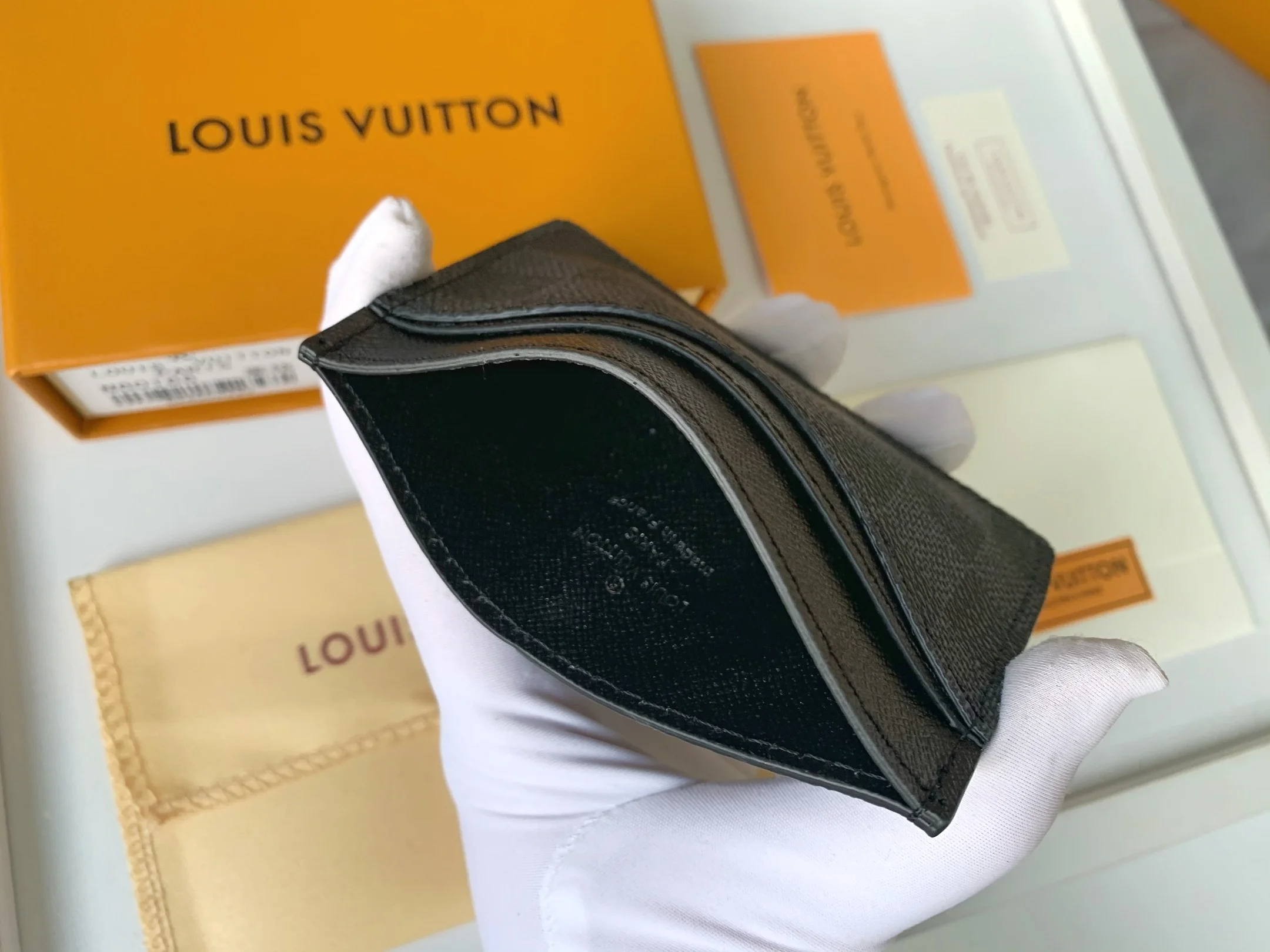 LV $16 gallery